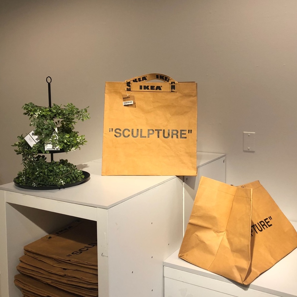 VIRGIL ABLOH X IKEA COLLABO
SCULPTURE MARKEREAD CARRIER BAG Medium 9 Gallon